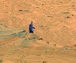 Click image for larger version. 

Name:	martian_figure_revealed_779.jpg 
Views:	100 
Size:	45.4 KB 
ID:	163232