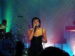 Click image for larger version. 

Name:	lily_allen_121.jpg 
Views:	861 
Size:	131.8 KB 
ID:	234641