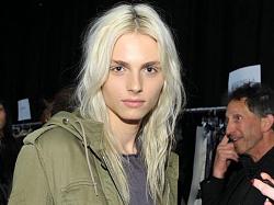Click image for larger version. 

Name:	Andrej Pejic is too hot.jpg 
Views:	7503 
Size:	77.4 KB 
ID:	379720