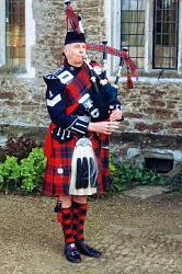 Click image for larger version. 

Name:	bagpipes.jpg 
Views:	137 
Size:	38.6 KB 
ID:	388499