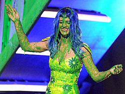 Click image for larger version. 

Name:	katy-perry-320.jpg 
Views:	644 
Size:	35.7 KB 
ID:	437317