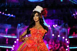 Click image for larger version. 

Name:	life-ball-2012-fashion-show-8T2.jpg 
Views:	616 
Size:	622.0 KB 
ID:	540292