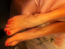 Click image for larger version. 

Name:	feet2.JPG 
Views:	1038 
Size:	113.0 KB 
ID:	563613