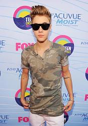 Click image for larger version. 

Name:	shades_justin_bieber-505x720.jpg 
Views:	1063 
Size:	50.0 KB 
ID:	571452