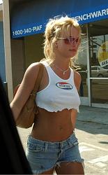 Click image for larger version. 

Name:	britney_in_sexsi_t_shirt_2002_132.jpg 
Views:	16236 
Size:	41.6 KB 
ID:	174826
