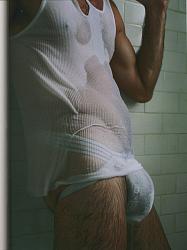 Click image for larger version. 

Name:	men_in_jockstraps_3.jpg 
Views:	364 
Size:	440.2 KB 
ID:	628322