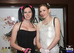 Click image for larger version. 

Name:	TrannyAwards.Scott.Ben.dc600.jpg 
Views:	2776 
Size:	113.0 KB 
ID:	558246