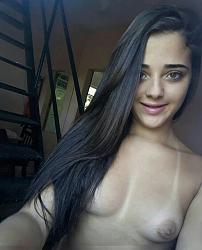 Click image for larger version. 

Name:	Melony Vitoria (18).jpg 
Views:	8045 
Size:	434.1 KB 
ID:	1055094