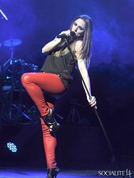 Click image for larger version. 

Name:	mel-c-concert-2-050312-12-435x580.jpg 
Views:	1181 
Size:	177.9 KB 
ID:	638936