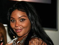 Click image for larger version. 

Name:	lil_kim.jpg 
Views:	1081 
Size:	70.0 KB 
ID:	378371
