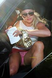 Click image for larger version. 

Name:	britney_upskirt01_159.jpg 
Views:	3571 
Size:	306.9 KB 
ID:	175137