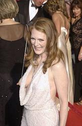 Click image for larger version. 

Name:	Julianne Moore Oops.JPG 
Views:	1125 
Size:	157.1 KB 
ID:	336039