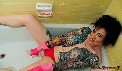 Click image for larger version. 

Name:	nicole-dupre-bath05.jpg 
Views:	102 
Size:	181.8 KB 
ID:	462182