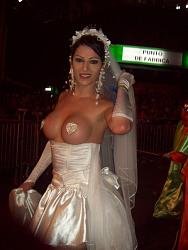 Click image for larger version. 

Name:	trannybride.jpg 
Views:	3936 
Size:	41.2 KB 
ID:	644256