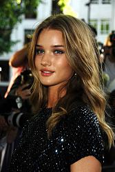 Click image for larger version. 

Name:	Rosie_Huntington_Whiteley_1337547_small_Transformers_3_Dark_of_the_Moon-s533x800-111308-580.jpg 
Views:	858 
Size:	93.2 KB 
ID:	429520