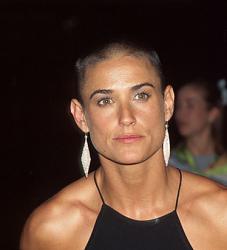 Click image for larger version. 

Name:	demi moore bald.jpg 
Views:	306 
Size:	30.3 KB 
ID:	428926