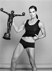 Click image for larger version. 

Name:	brooke_shields_collier_schorr_shoot_2008_jwnh9e7_859.jpg 
Views:	2347 
Size:	309.5 KB 
ID:	205573