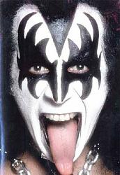 Click image for larger version. 

Name:	gene_simmons_319.jpg 
Views:	8718 
Size:	32.8 KB 
ID:	197656