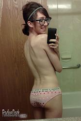 Click image for larger version. 

Name:	Brielle-Bop-Candid-4.jpg 
Views:	7666 
Size:	149.7 KB 
ID:	517493