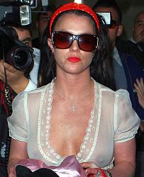 Click image for larger version. 

Name:	britney-spears-see-through-013008e_jpg.jpg 
Views:	971 
Size:	85.9 KB 
ID:	398409