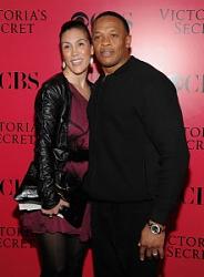 Click image for larger version. 

Name:	dr-dre-and-wife-221x300.jpg 
Views:	99 
Size:	18.5 KB 
ID:	360332