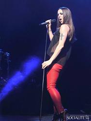 Click image for larger version. 

Name:	mel-c-concert-2-050312-2-435x580.jpg 
Views:	1179 
Size:	146.9 KB 
ID:	638935