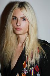 Click image for larger version. 

Name:	Andrej Pejic (5).jpg 
Views:	4323 
Size:	198.2 KB 
ID:	371647