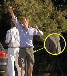 Click image for larger version. 

Name:	PrinceHarryBulge.JPG 
Views:	3345 
Size:	40.1 KB 
ID:	364877