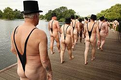 Click image for larger version. 

Name:	geezers from behind.jpg 
Views:	297 
Size:	78.5 KB 
ID:	474042