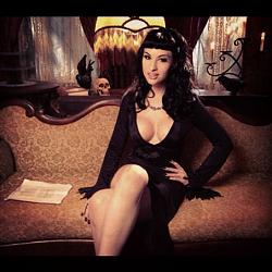 Click image for larger version. 

Name:	Bailey as Elvira.jpg 
Views:	3522 
Size:	94.1 KB 
ID:	510719