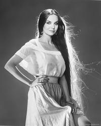 Click image for larger version. 

Name:	crystal-gayle.jpg 
Views:	346 
Size:	28.1 KB 
ID:	403448