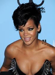 Click image for larger version. 

Name:	72613rihanna2008americagp4_673.jpg 
Views:	3076 
Size:	66.9 KB 
ID:	214701