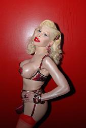 Click image for larger version. 

Name:	amanda-burlesque-560x827.jpg 
Views:	103 
Size:	91.2 KB 
ID:	987143