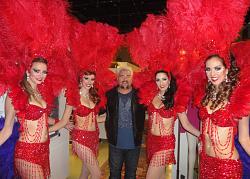 Click image for larger version. 

Name:	Showgirls-Guy-Fieri-s.jpg 
Views:	289 
Size:	149.9 KB 
ID:	609807