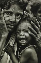 Click image for larger version. 

Name:	mother and weeping child, bangladesh, 1972.jpg 
Views:	137 
Size:	80.2 KB 
ID:	607515