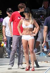 Click image for larger version. 

Name:	Britney Spears 3.jpg 
Views:	1299 
Size:	195.6 KB 
ID:	321560