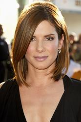 Click image for larger version. 

Name:	sandrabullock_060706_569.jpg 
Views:	1856 
Size:	63.6 KB 
ID:	189789