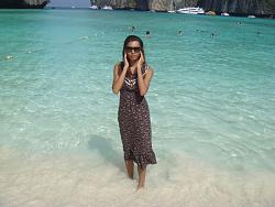 Click image for larger version. 

Name:	Me at Maya Bay.jpg 
Views:	1247 
Size:	84.9 KB 
ID:	373092