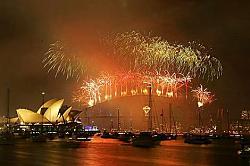 Click image for larger version. 

Name:	sydneyfireworks3_gallery_470x312_896.jpg 
Views:	199 
Size:	26.5 KB 
ID:	157877