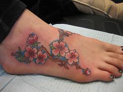 Click image for larger version. 

Name:	Flower-Tattoo-on-Foot-for-Younger-Girls-2011.jpg 
Views:	1015 
Size:	287.9 KB 
ID:	417959