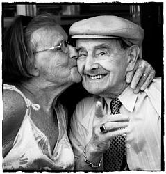 Click image for larger version. 

Name:	Cute_old_couple_by_Gurbz.jpg 
Views:	945 
Size:	27.6 KB 
ID:	565142
