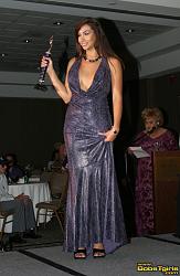 Click image for larger version. 

Name:	2005missqueenuniverse274_859.jpg 
Views:	2646 
Size:	79.7 KB 
ID:	718571