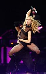 Click image for larger version. 

Name:	madge_in_concert_1_2_130.jpg 
Views:	451 
Size:	37.2 KB 
ID:	196247