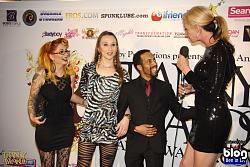 Click image for larger version. 

Name:	TrannyAwards.Scott.Ben.dc289.jpg 
Views:	3671 
Size:	145.7 KB 
ID:	557961