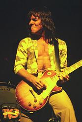 Click image for larger version. 

Name:	220px-Ronnie_Montrose_4_-_Montrose_-_1974.jpg 
Views:	447 
Size:	25.9 KB 
ID:	455543