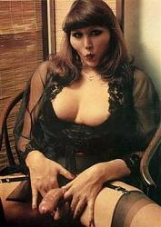 Click image for larger version. 

Name:	candy_jade.jpg 
Views:	411 
Size:	17.0 KB 
ID:	1000207