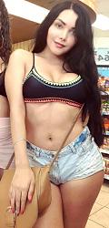 Click image for larger version. 

Name:	jeans Irlanda Valenzuela kaseydude tumblr_phopzzzl1u1vu876eo1_500.jpg 
Views:	619 
Size:	38.5 KB 
ID:	1117555