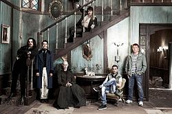Click image for larger version. 

Name:	what_we_do_in_the_shadows_cast.jpg 
Views:	130 
Size:	85.5 KB 
ID:	1145029