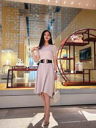 Click image for larger version. 

Name:	dress 1 Homealone twitter Fx_Y1B4aUAEj2lc.jpg 
Views:	127 
Size:	814.9 KB 
ID:	1426607