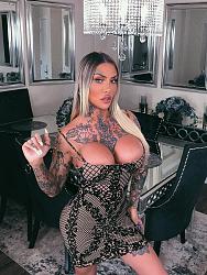 Click image for larger version. 

Name:	dress 1 Nadia Love twitter E0gTcVJUcAkxKHT.jpg 
Views:	128 
Size:	714.0 KB 
ID:	1426918